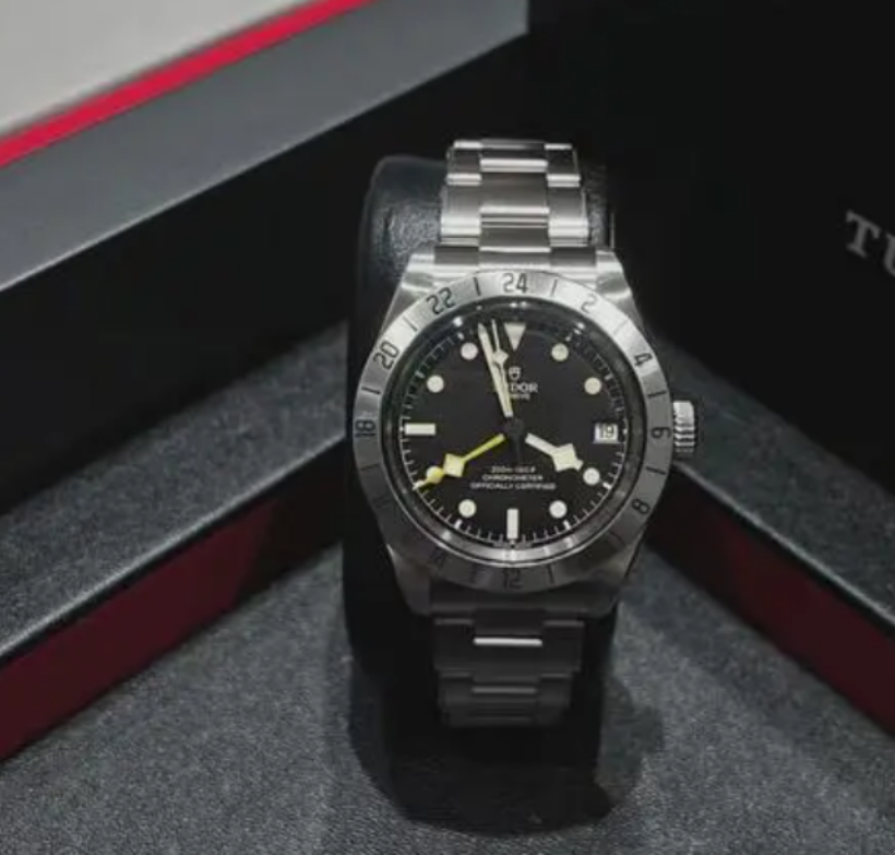 帝舵腕表走时太慢的原因和处理办法