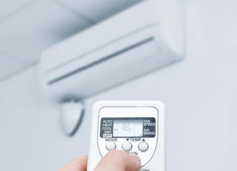厦门空调清洗收费标准表是什么 厦门空调加氨需要多少钱