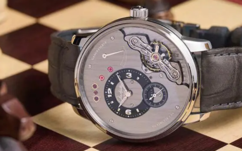 格拉苏蒂手表进水的处理办法 格拉苏蒂手表进水会损坏机芯吗