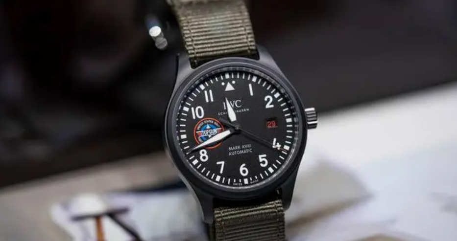 万国换表带的方法介绍  万国手表换表带的价格一览